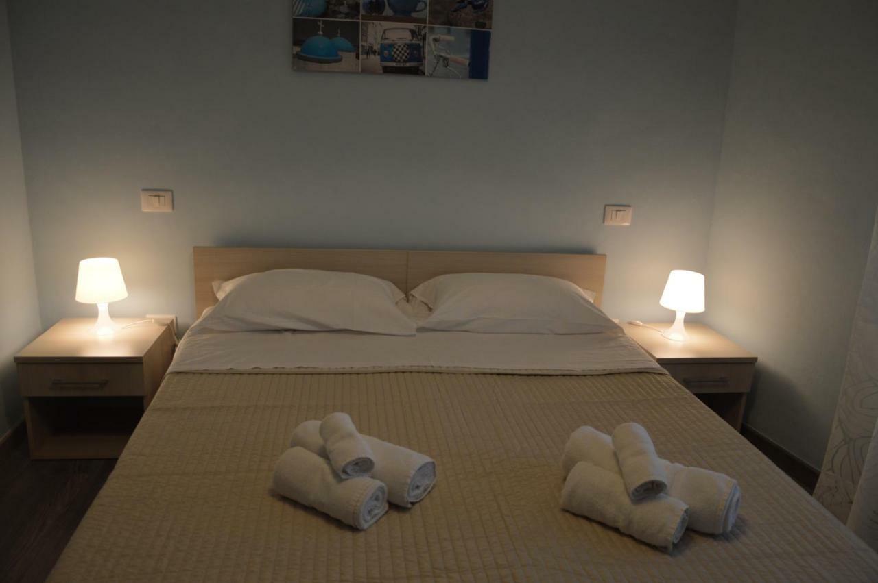 La Gemma Nel Borgo B&B แตร์โมลิ ภายนอก รูปภาพ