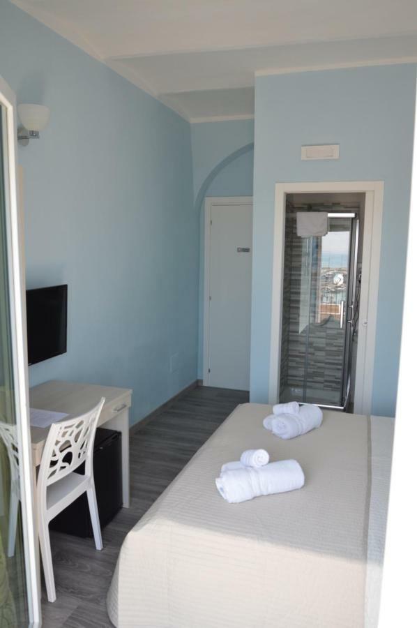 La Gemma Nel Borgo B&B แตร์โมลิ ภายนอก รูปภาพ