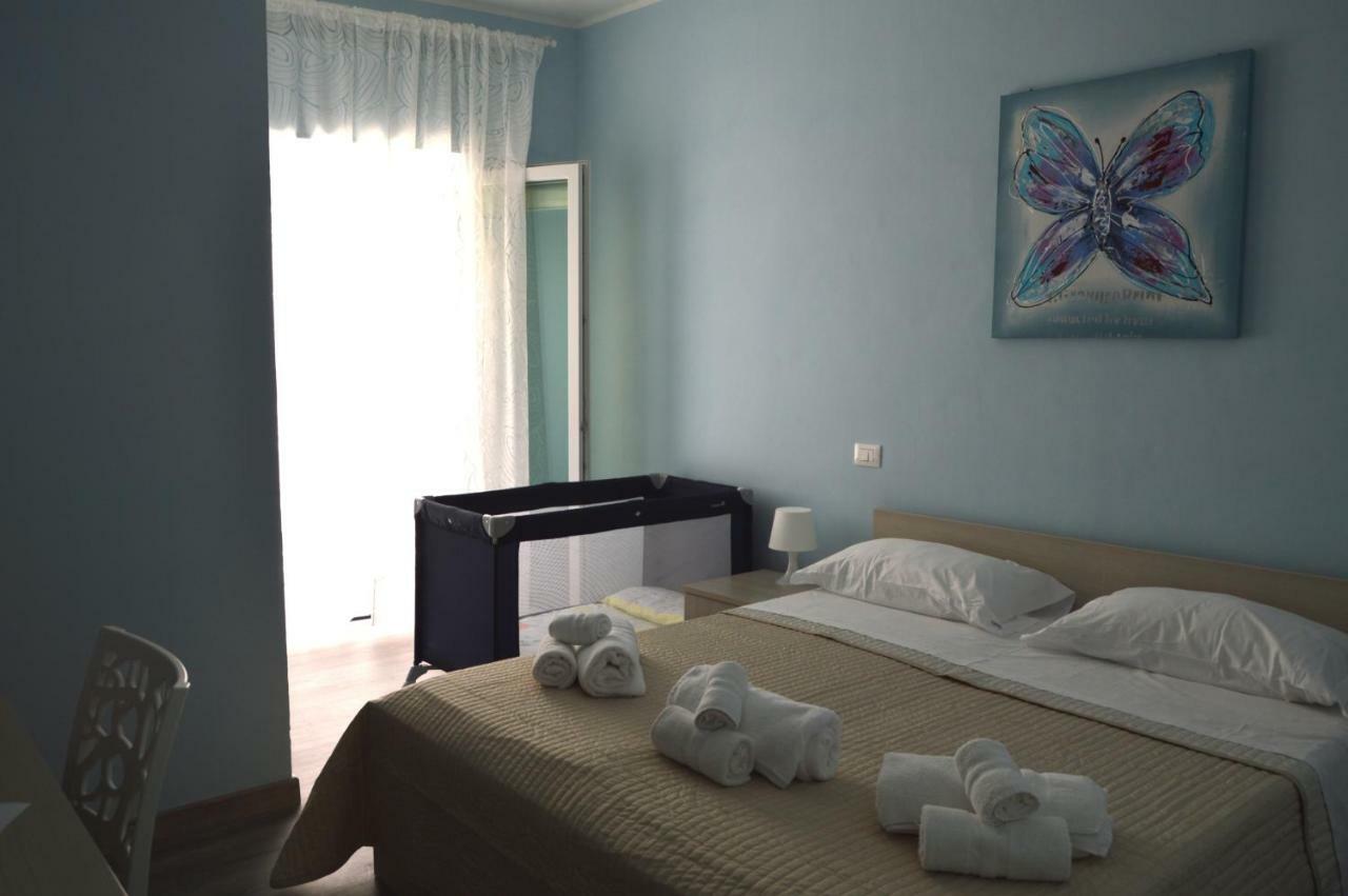 La Gemma Nel Borgo B&B แตร์โมลิ ภายนอก รูปภาพ